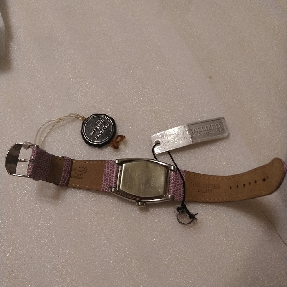 Watch - Picture 4 of 4
